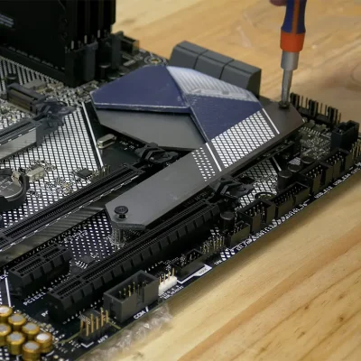 Montaje del disipador para SSD M2