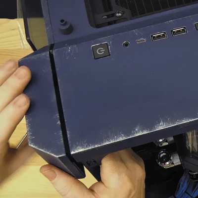 Montaje y acabado de las partes pintadas de la CORSAIR 680X